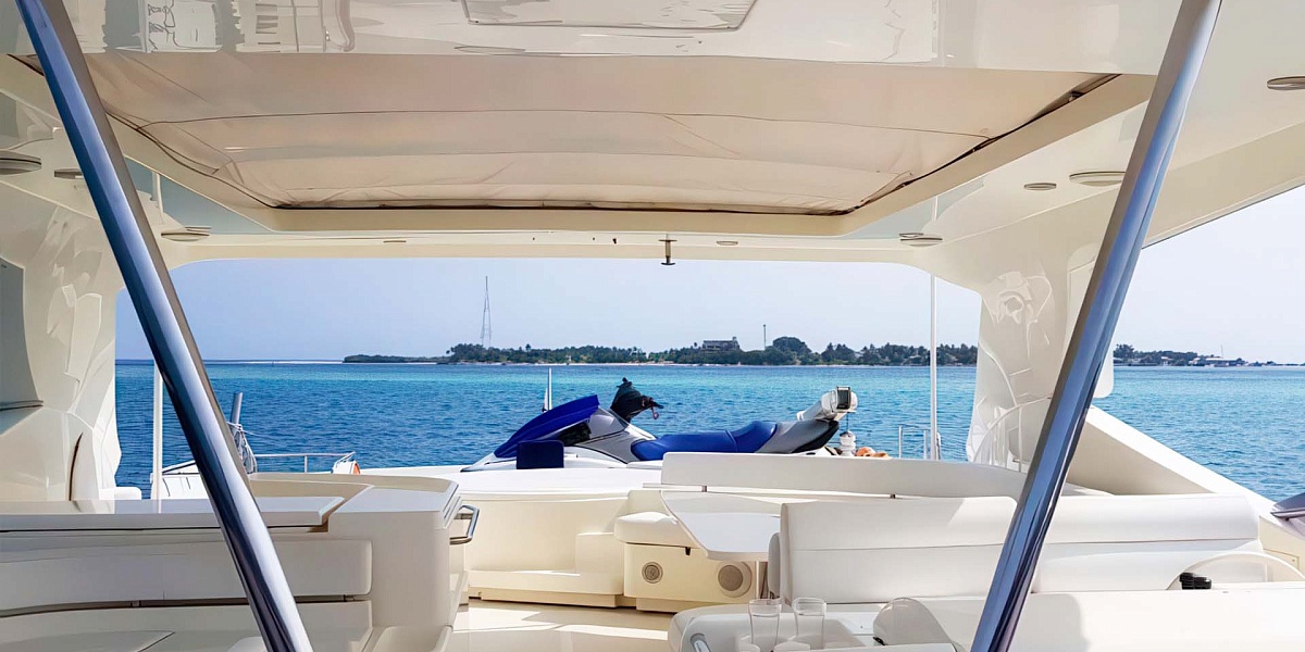 Аренда яхты Ferretti 881 Samara на Мальдивах